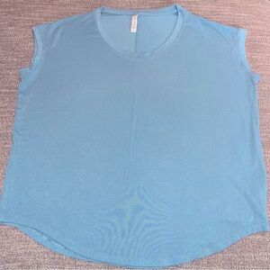 Athleta Cloudlight Strauss Tee size Large